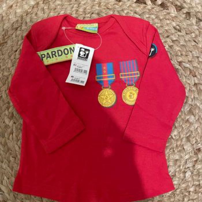 Tee shirt PARDON neuf avec étiquette 6 mois