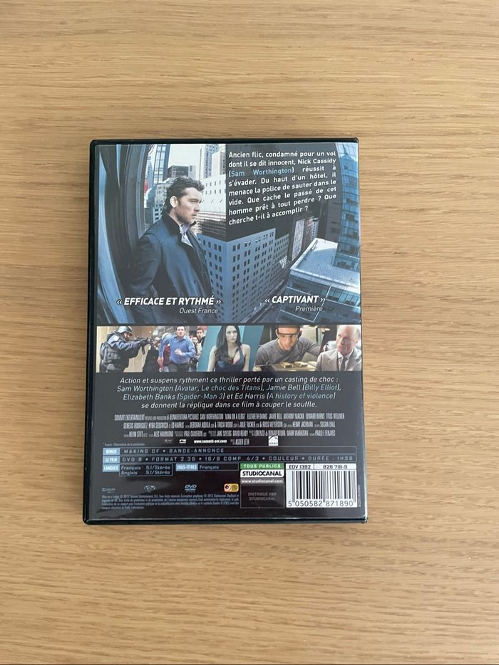 🍿 DOS AU MUR - photo numéro 3