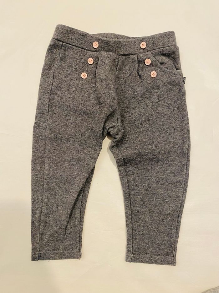 2 pantalons fille 12 mois - photo numéro 3