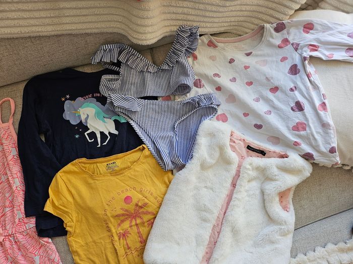 Lot 8 vêtements fille 6/7 ans - photo numéro 2