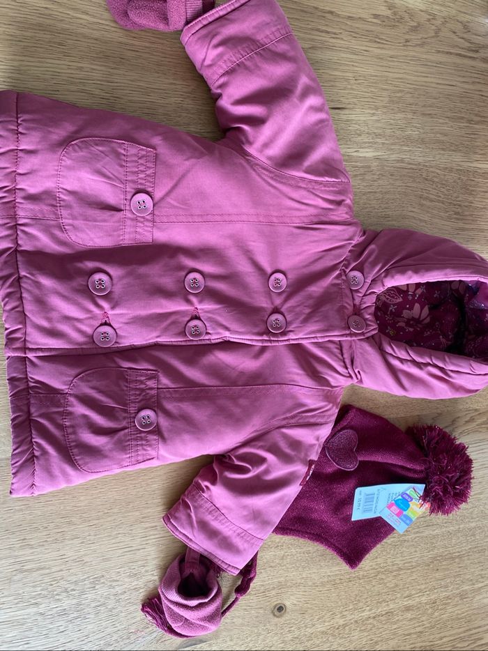 Lot 6 mois  manteau bonnet neuf - photo numéro 2