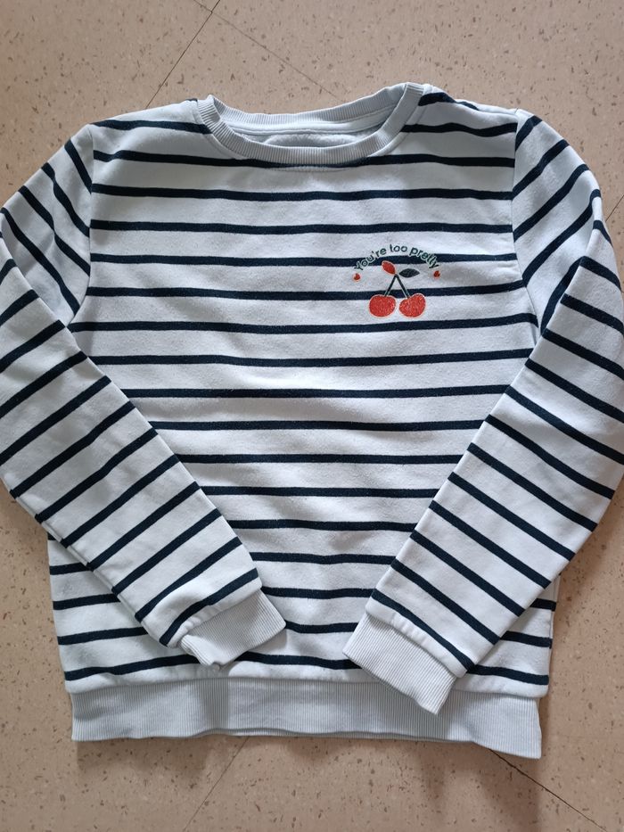 Pull fille 10ans