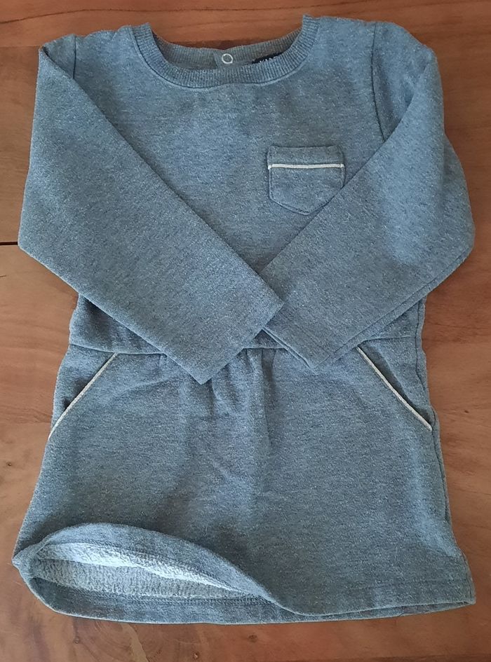 Lot robes 3 ans - photo numéro 3