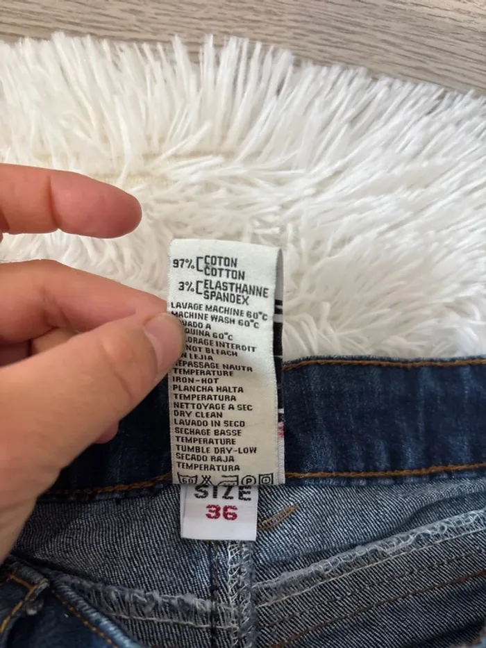 Short en jeans taille 36 - photo numéro 4