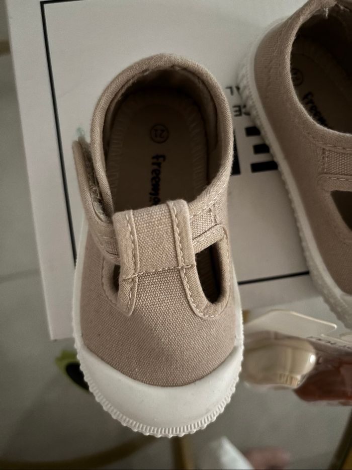 Chaussure taille 21 - photo numéro 3