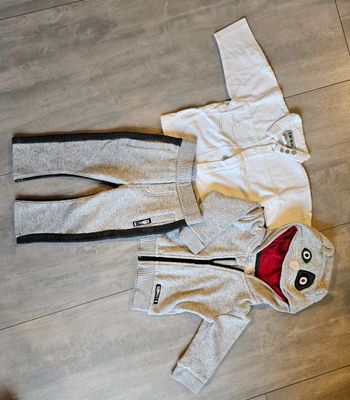 Ensemble Ikks garçon neuf 6 mois