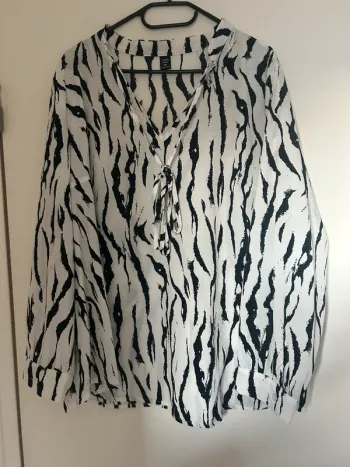 Blouse à manches longue taille 2XL
