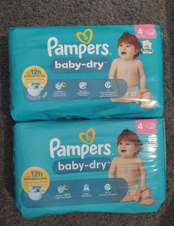 Couches Pampers baby-dry