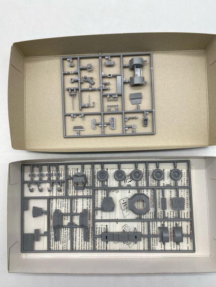 Maquette Hasegawa armoured car Daimler MkII - photo numéro 2