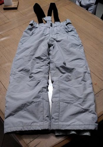 Pantalon de ski 10ans en bon état
