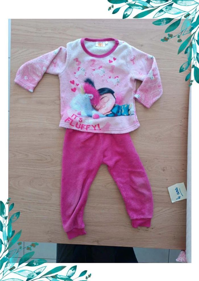 Pyjama fille 4 ans Moi moche et méchant - photo numéro 2