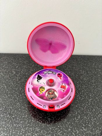 Bandai - Téléphone magique Miraculous Ladybug