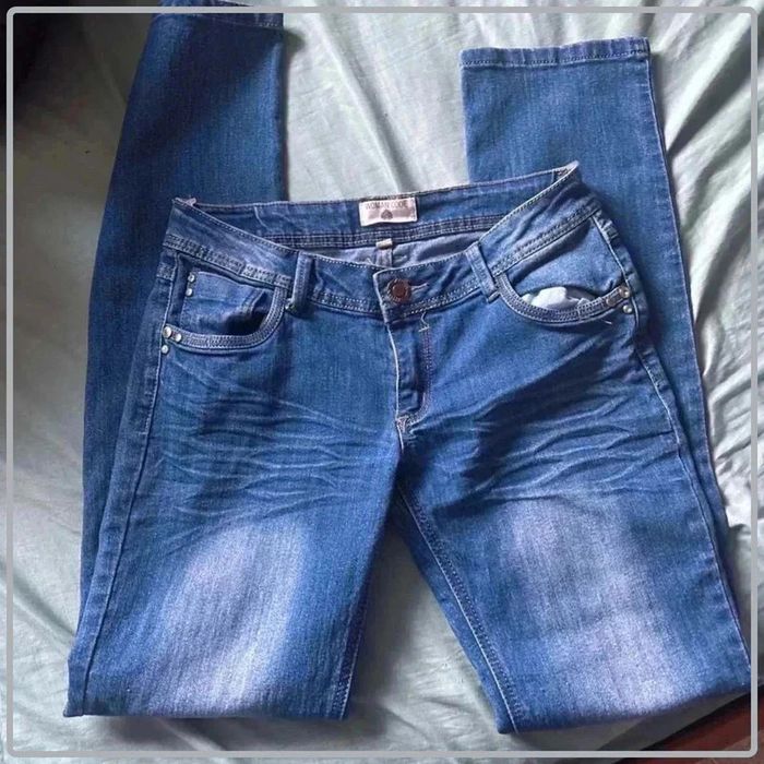 Jeans  taille 38  marque woman  code  neuf  sans  etiquette - photo numéro 2