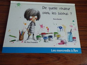 Livre les mercredis à lire De quelle couleur son lrs bisous?
