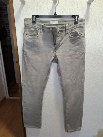 Joli jean homme Celio C15 straight W34 L32 gris clair très bon état