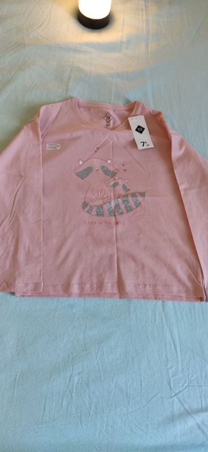 T-shirt manches longues fille 6-7 an neuf