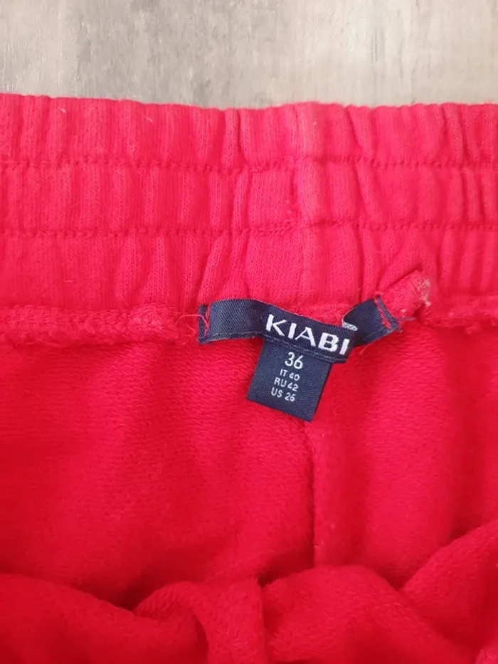 Short rouge - photo numéro 2