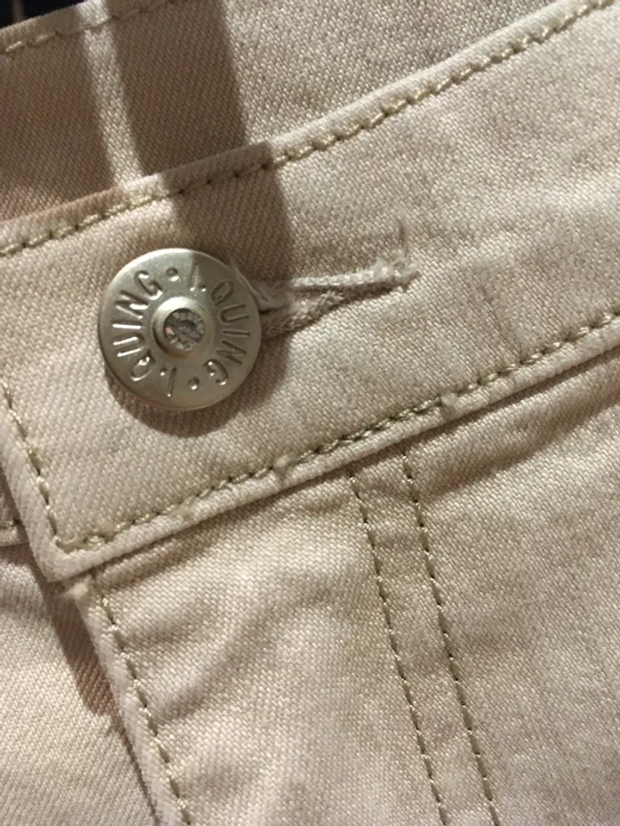 Superbe pantalon jamais porté en 42 avec étiquettes - photo numéro 4