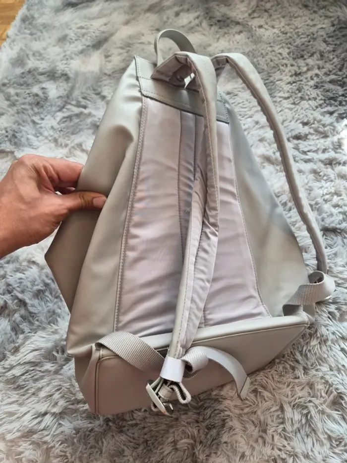 Sac à dos Zara – gris clair – Neuf avec étiquettes - photo numéro 3