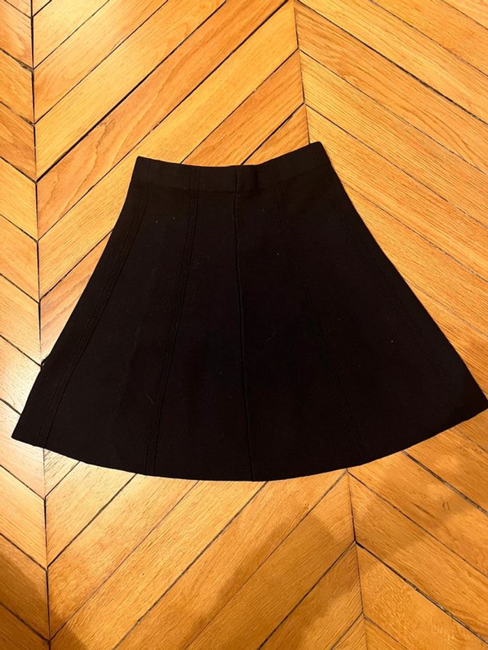 Jupe marine Zara XS - photo numéro 2