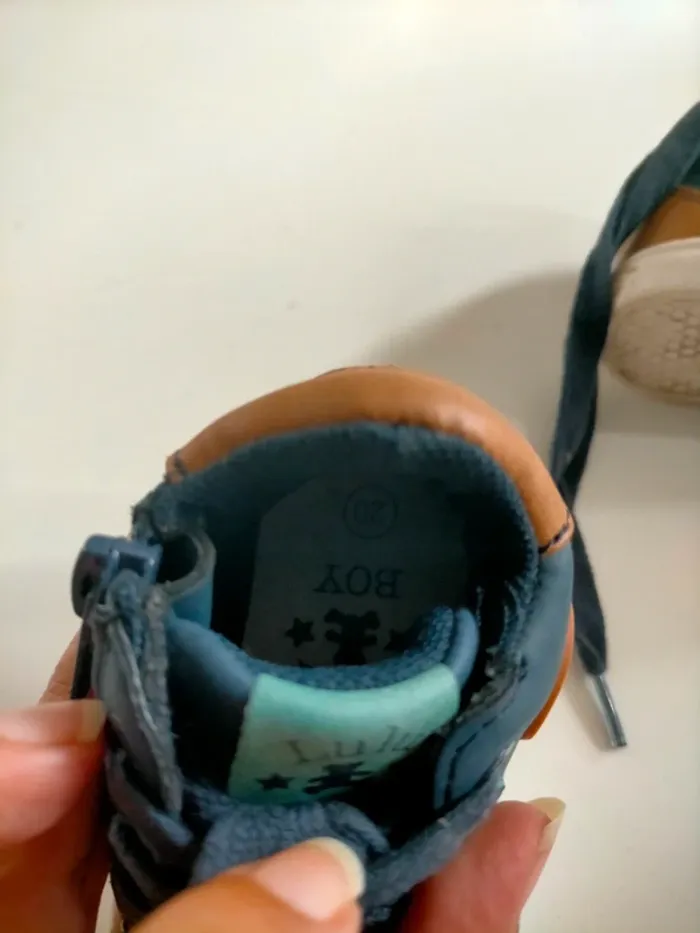 Premières chaussures de marche - photo numéro 5