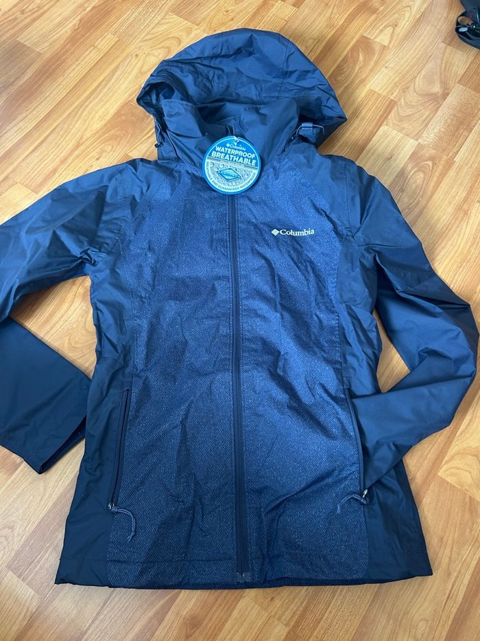 Kway Colombia femme neuf - photo numéro 1