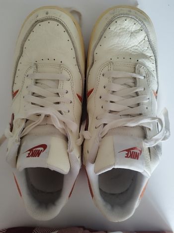 Basket Nike air force one taille 38.5