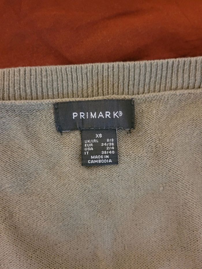 Pull mi saison col V taille S - photo numéro 2