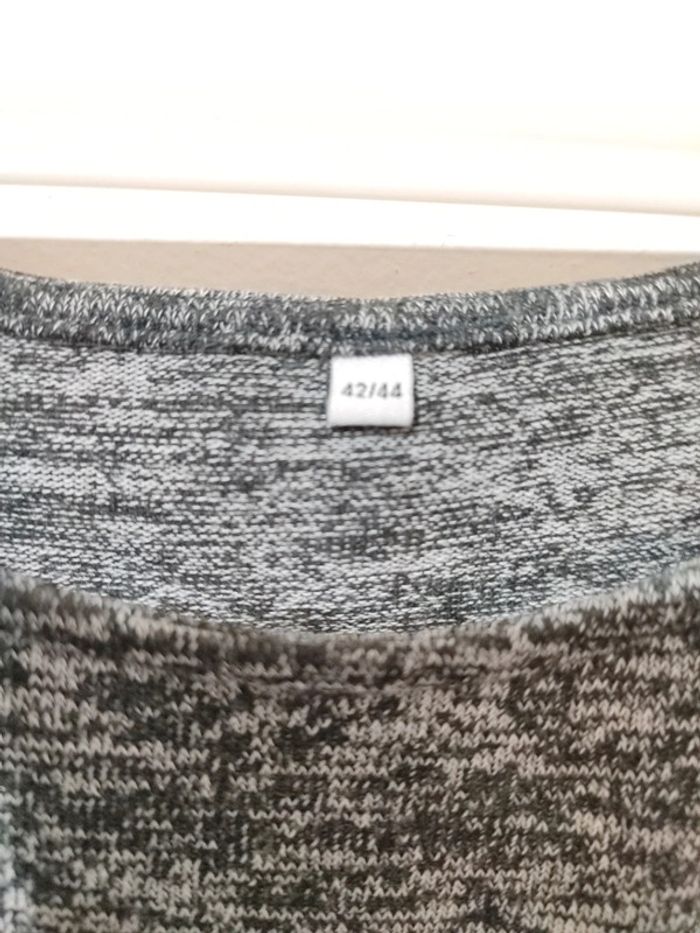 Pull gris taille 42 44 - photo numéro 4