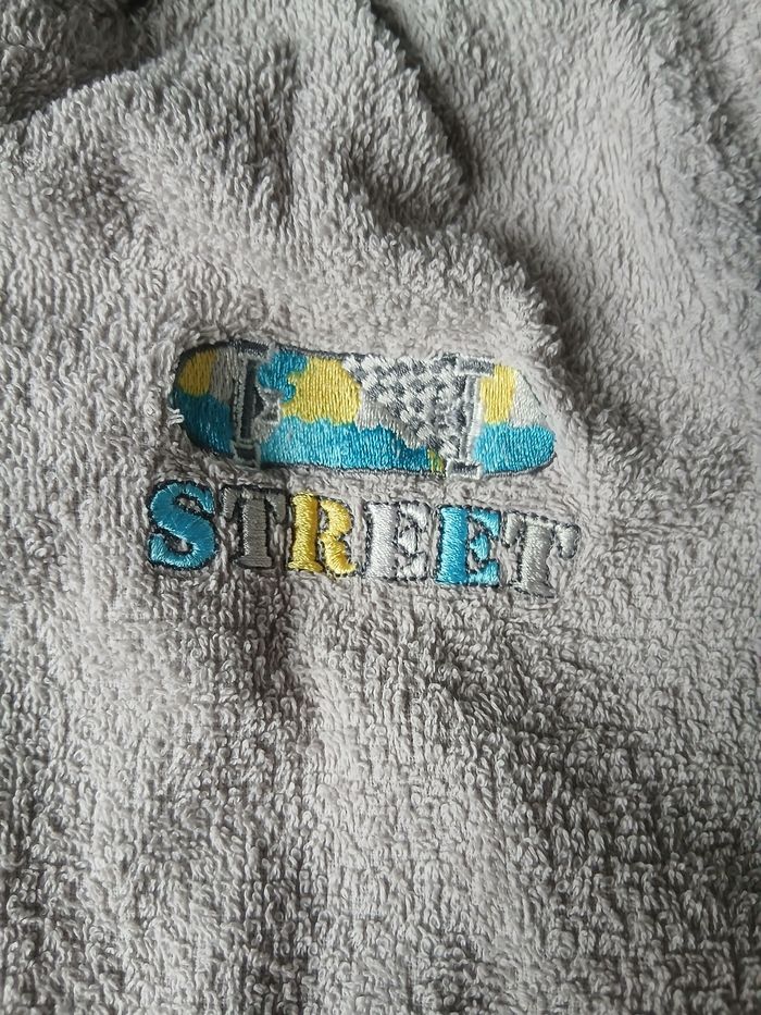 Peignoir gris 5-6 ans - photo numéro 2