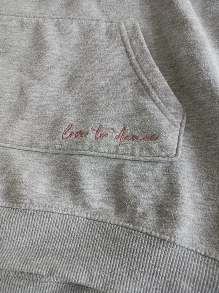 Sweat à capuche fille taille 9-10 ans en bon état Primark - photo numéro 2