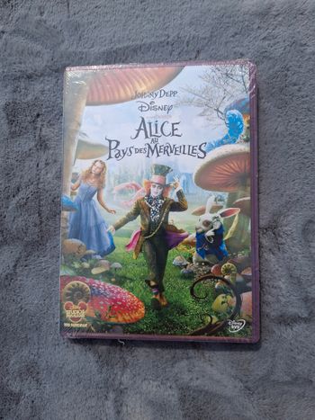 DVD Alice aux pays aux merveilles