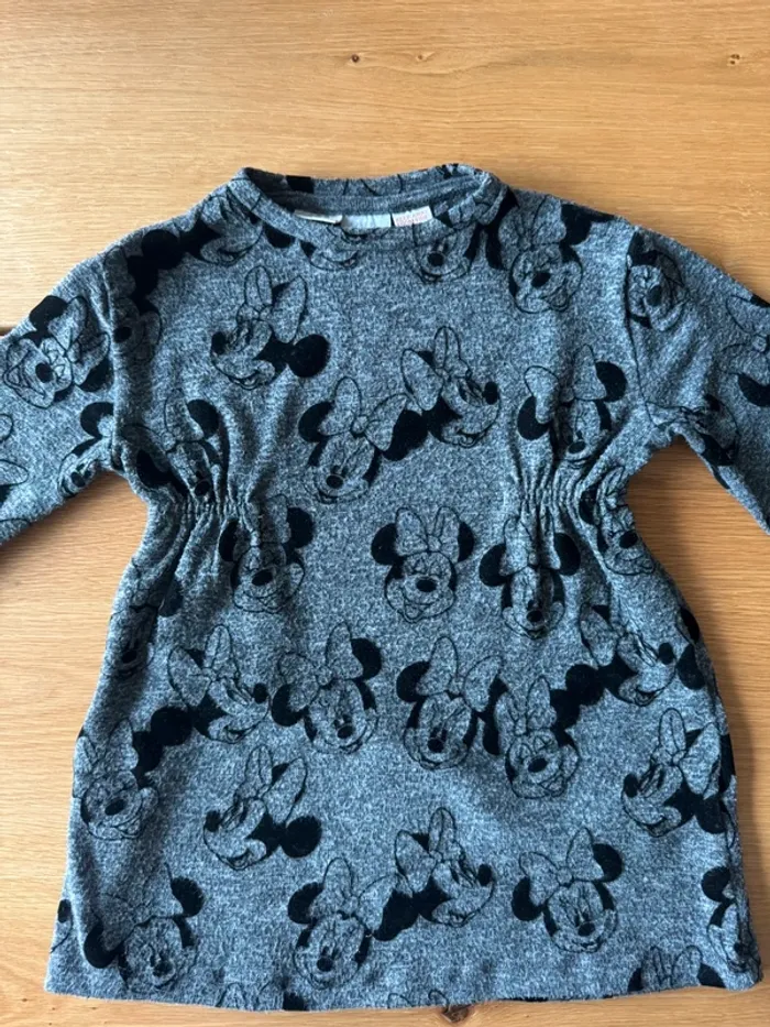 Robe ML fond gris dessins Minnie Mouse noir velours - Taille 4 Ans - photo numéro 5