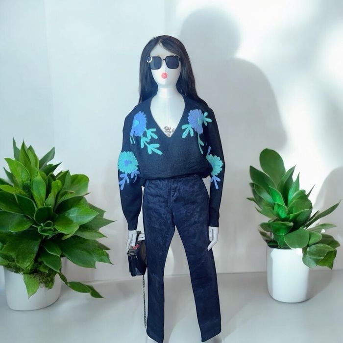 Pull noir et bleu - photo numéro 2