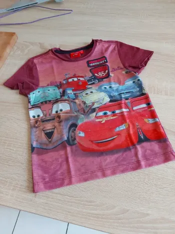 Tee-shirt cars