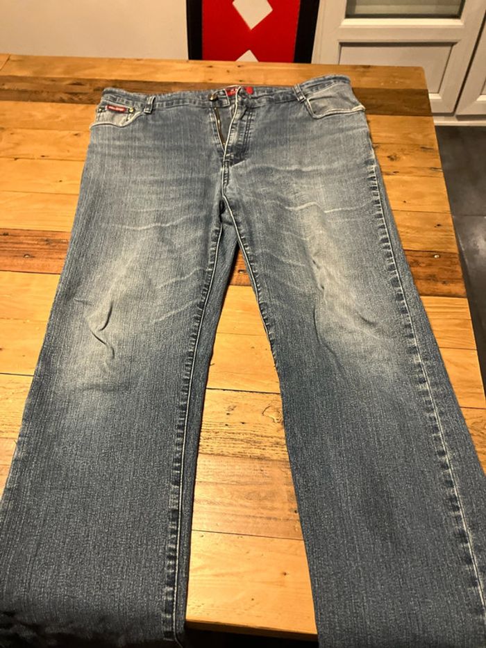 Jean H & D