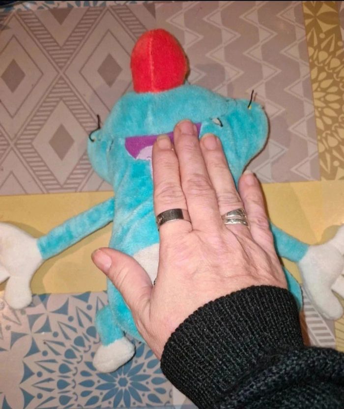 Peluche oggy et les cafards - photo numéro 6