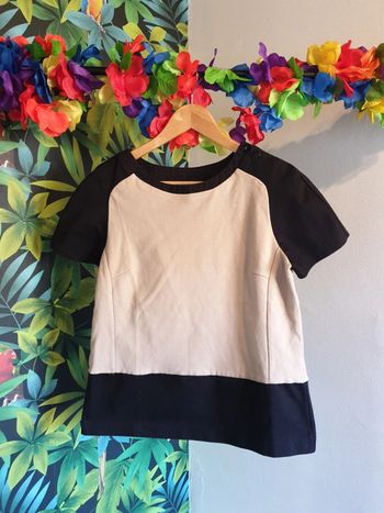 Top élégant et original