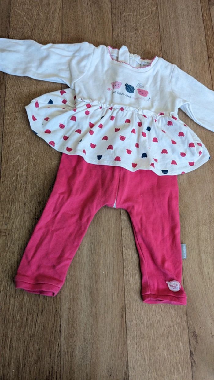 Combinaison/tennue 3 mois Fille