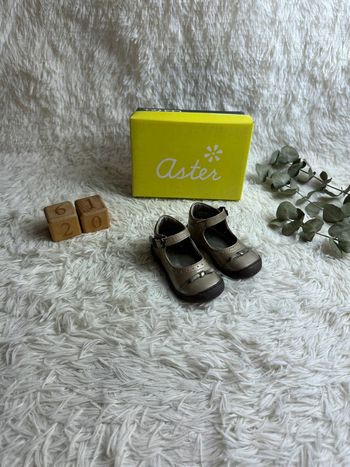 Paire de sandales bronze Aster taille 20