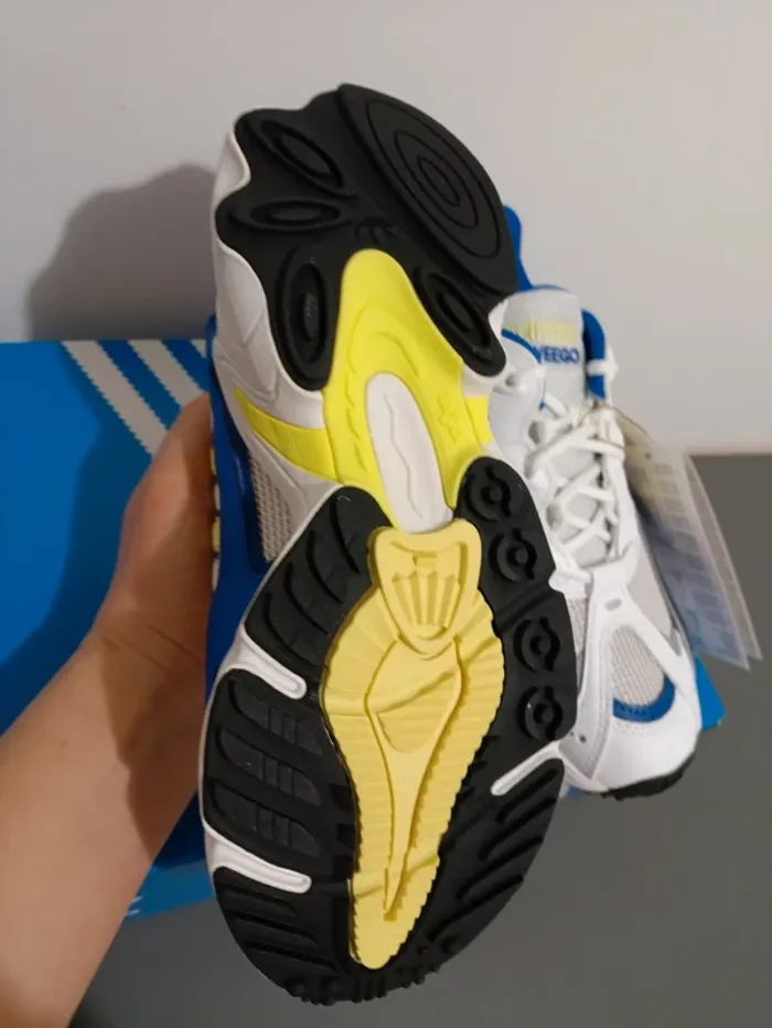 Baskets sneakers adidas ozweego - photo numéro 6