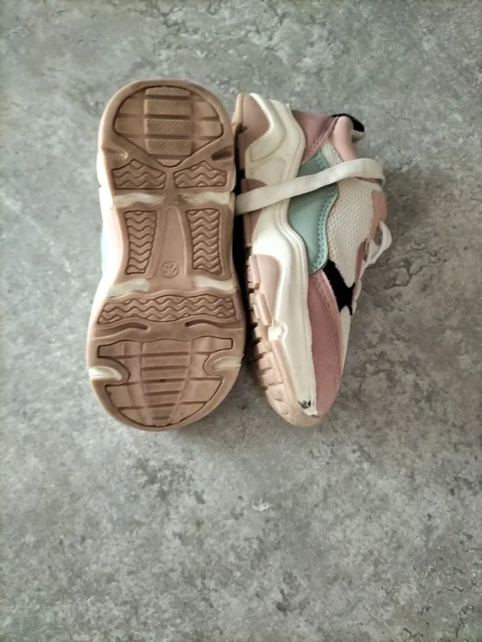 Baskets taille 25 - photo numéro 8