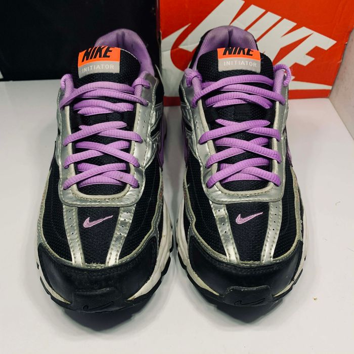 Nike Air Max Initiator – Black / Atomic Violet / Gris – Pointure 39 - photo numéro 9