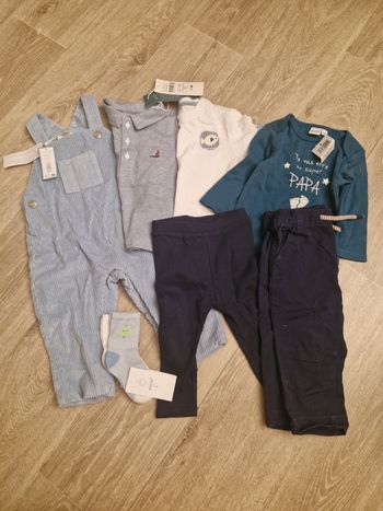 Lot vêtements 12 mois bébé