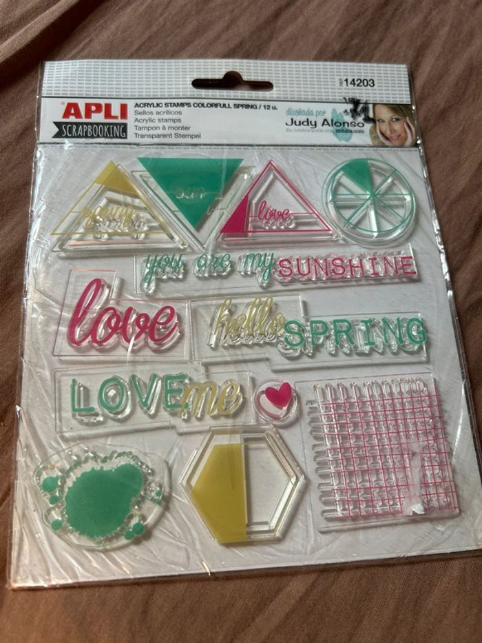 Planche de tampons printemps Apli scrapbooking