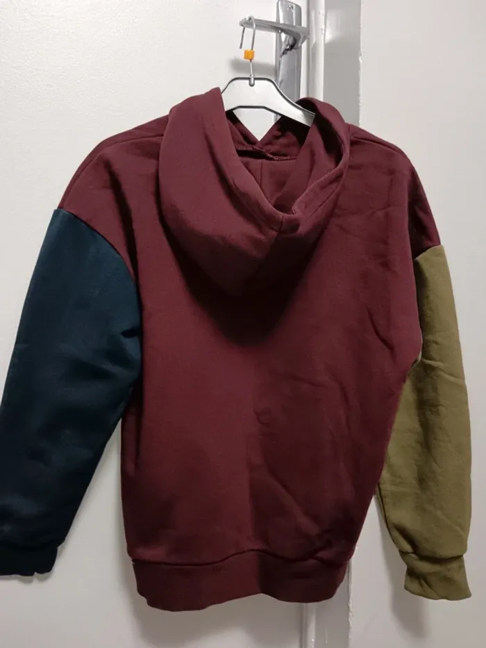 Pull à capuche Kiabi Taille 12 ans - photo numéro 4