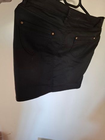 Jupe courte droite 