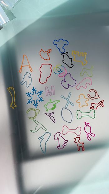 Lot de 29 bracelets forme