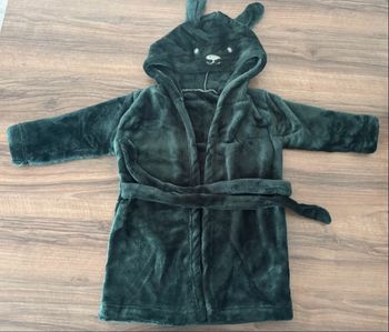 Peignoir vert neuf pour enfant