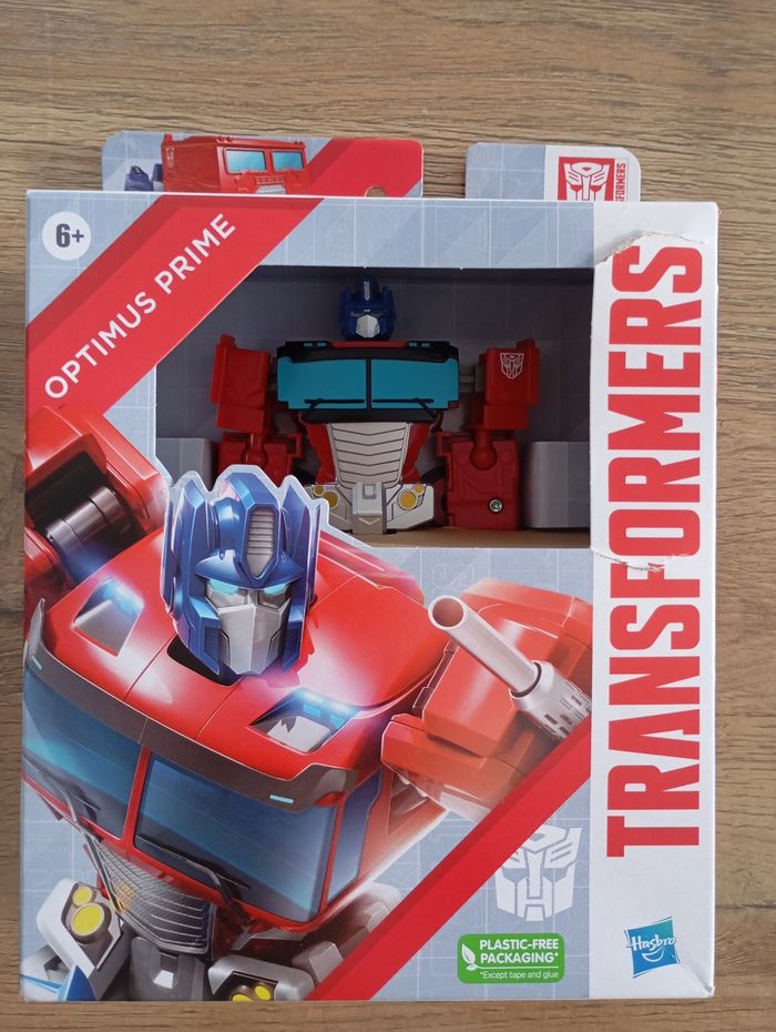 Transformers Optimus prime neuf